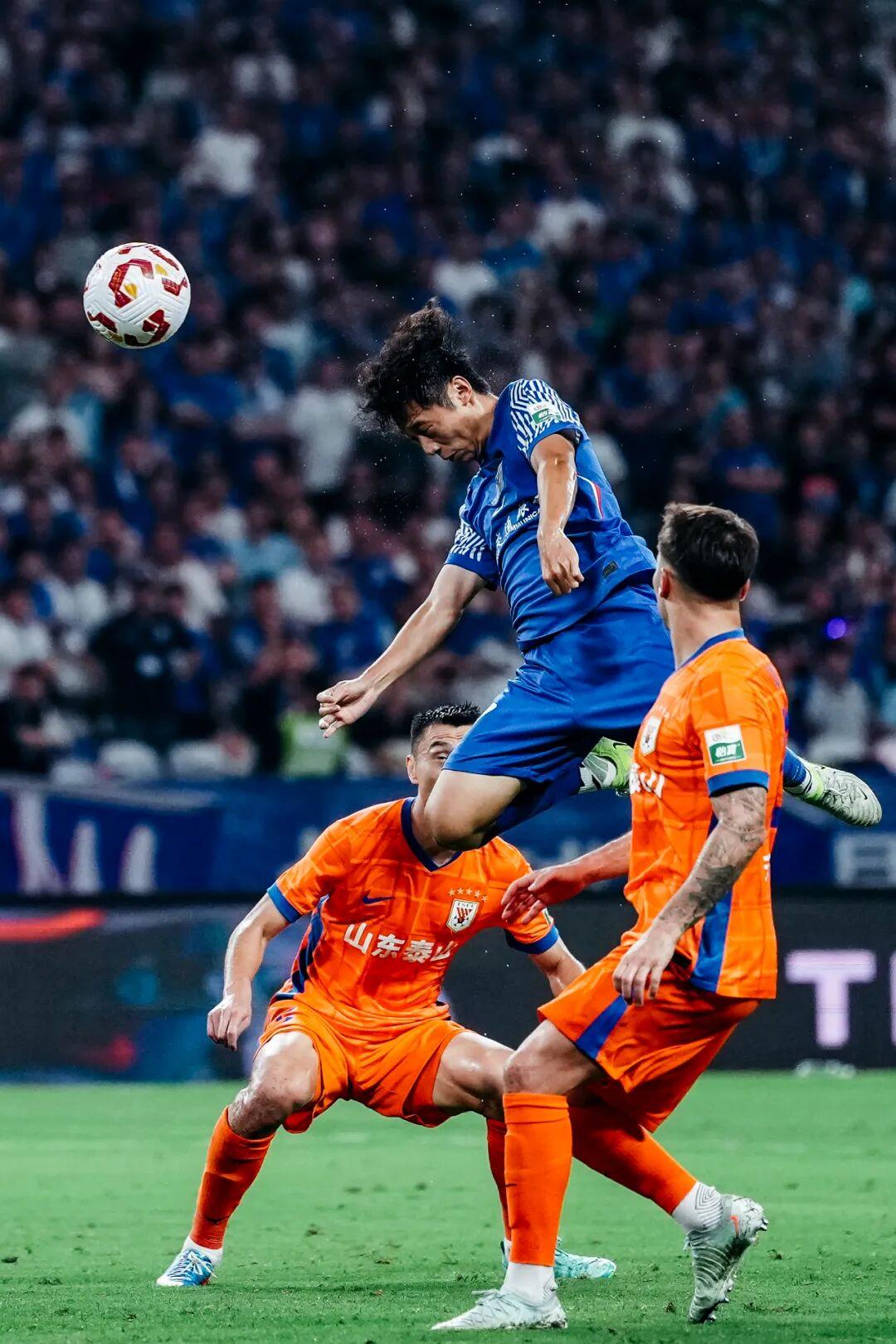 开云体育app-关于今晨法甲焦点战，上海申花复出首秀，气氛紧张，训练强度明显提升的信息-开云体育app